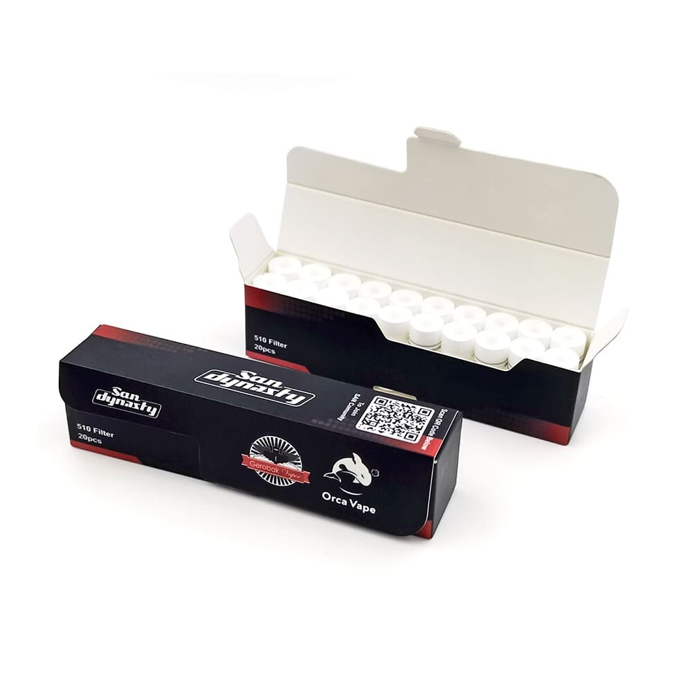 Orca Vape San Dynasty 510er Filter Orca Vape San Dynasty 510er Filter, geöffnete und geschlossene Verpackung mit 20 weißen Filtern, Markenlogo und QR-Code sichtbar.
