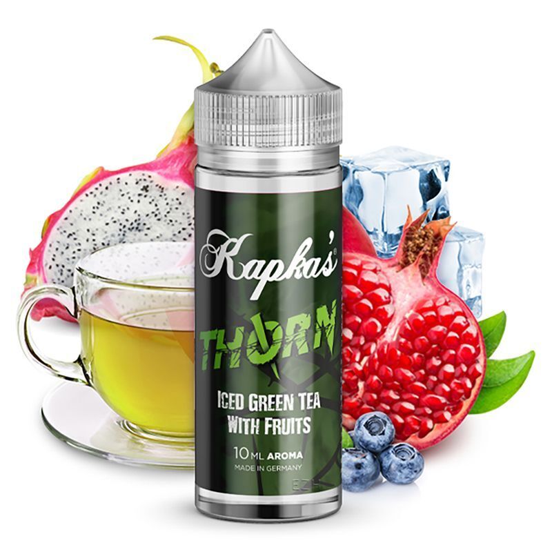 Aroma Thorn von Kapkas Kapkas Aroma - Thorn Flasche vor einer Tasse grünem Tee, Drachenfrucht, Granatapfel, Blaubeeren und Eiswürfeln