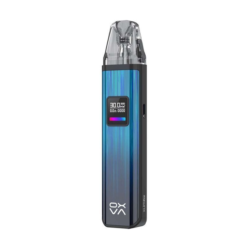 Oxva Xlim Pro Pod Kit in der Farbe Gleamy Blue Oxva Xlim Pro Pod Kit in schimmerndem Blau mit Display-Anzeige, Markenlogo und durchsichtigem Mundstück.