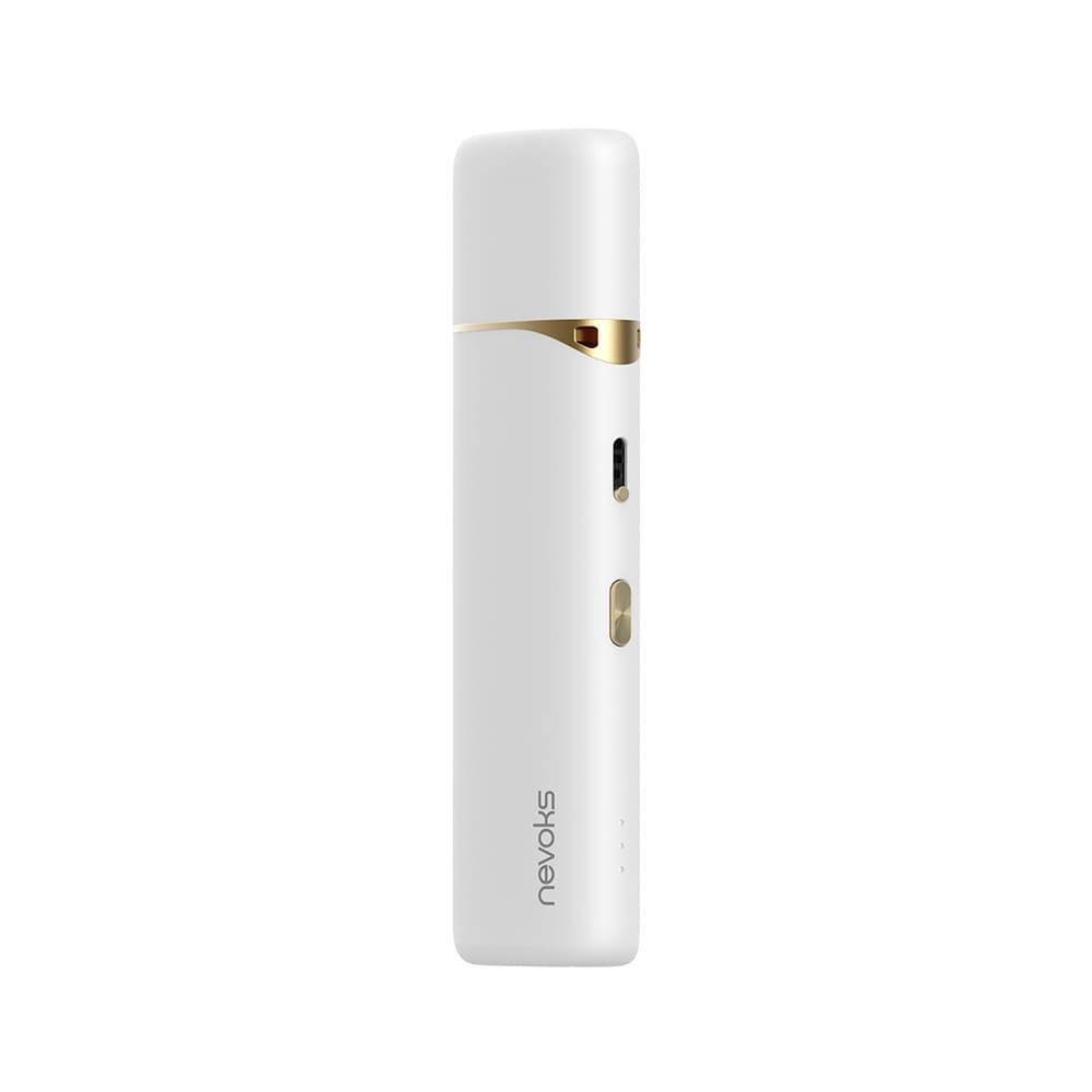 Weiße Vaporizermod mit goldenen Akzenten, seitliche Tasten und Anschluss, Markenname Nevoks unten.
