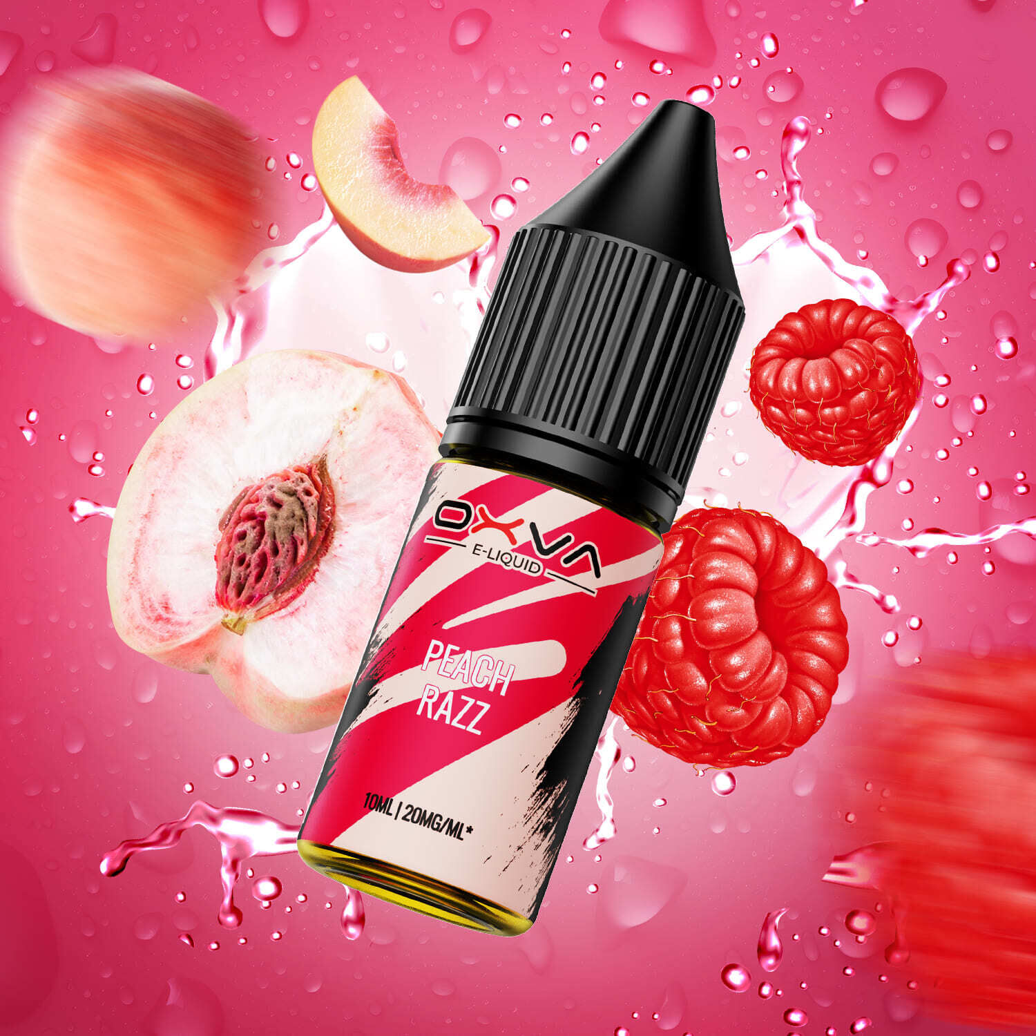 Oxva E-Liquid Flasche Peach Razz 20mg vor rosa Hintergrund mit Spritzern, halber Pfirsich und Himbeeren.