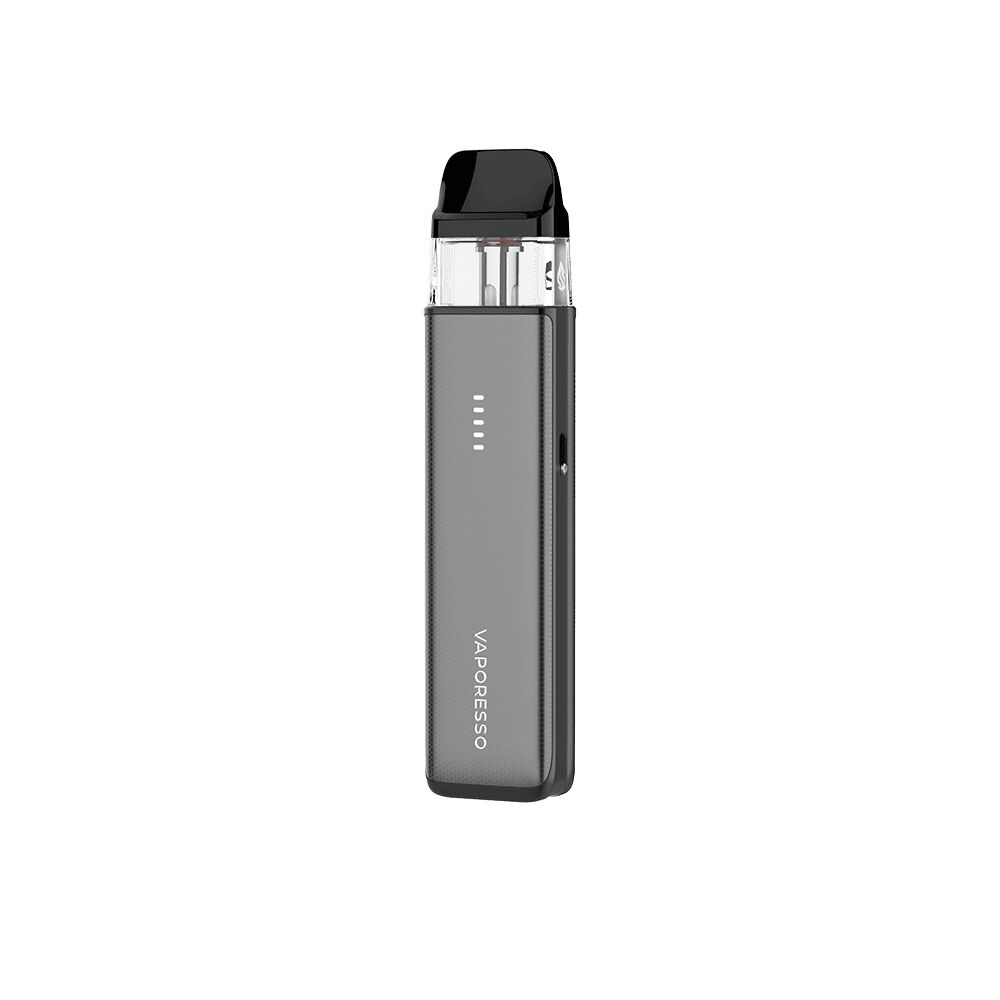 Vaporesso Xros 6 Mini Pod Kit Vaporesso Xros 6 Mini Pod Kit in Titanium Black, schlankes Design, mit transparentem Pod, kleinem Display und seitlichem Knopf.