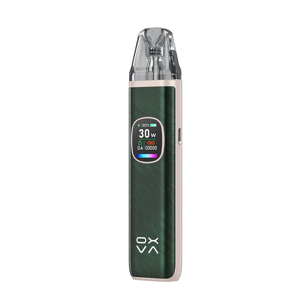 Oxva Xlim Pro 2 Pod Kit in Jungle Green mit digitalem Display, zeigt 30W Leistung an, schlanker Körper und transparentes Mundstück.