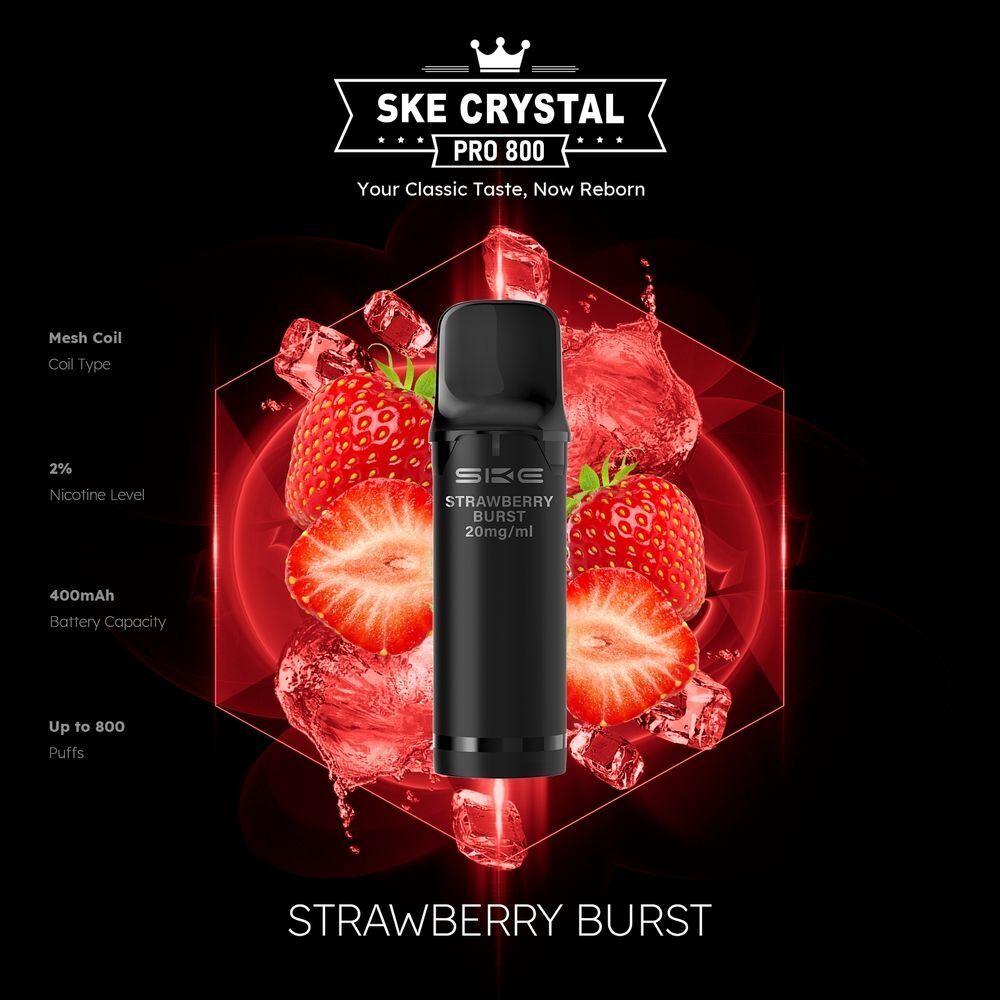 SKE Crystal 800 Pro Pods - Strawberry Burst SKE Crystal Pro Pods - Strawberry Burst 20mg, schwarzer Einweg-Vape mit Erdbeergrafiken und Eiswürfeln im Hintergrund.
