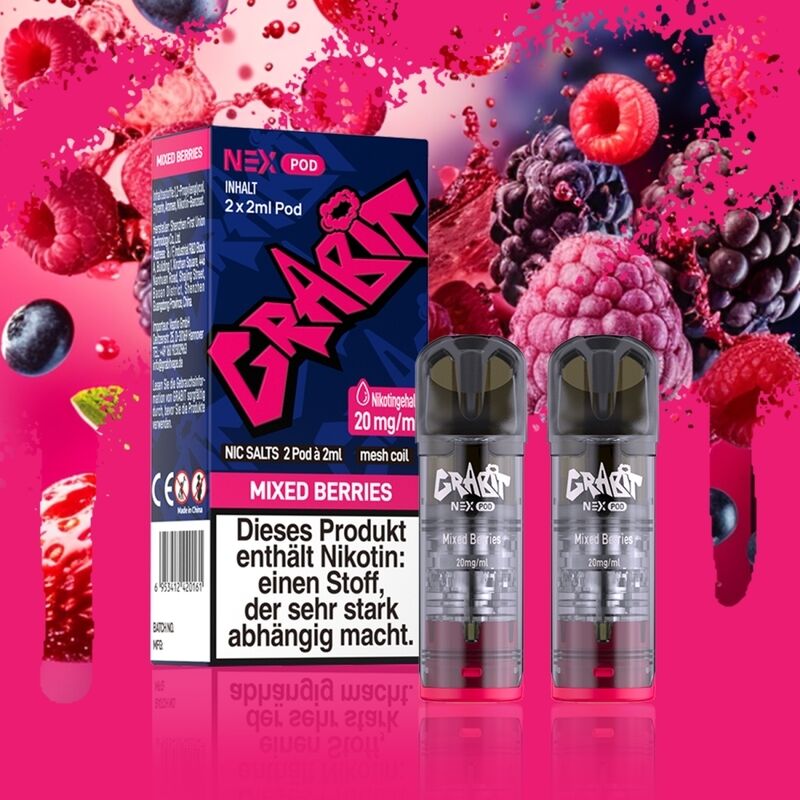 Grabit Nex Pods (2 Stück) Ein Grabit Nex Pods Paket und zwei Pods mit Mixed Berries-Geschmack vor Beeren-Hintergrund; enthält 20 mg Nikotin pro ml.