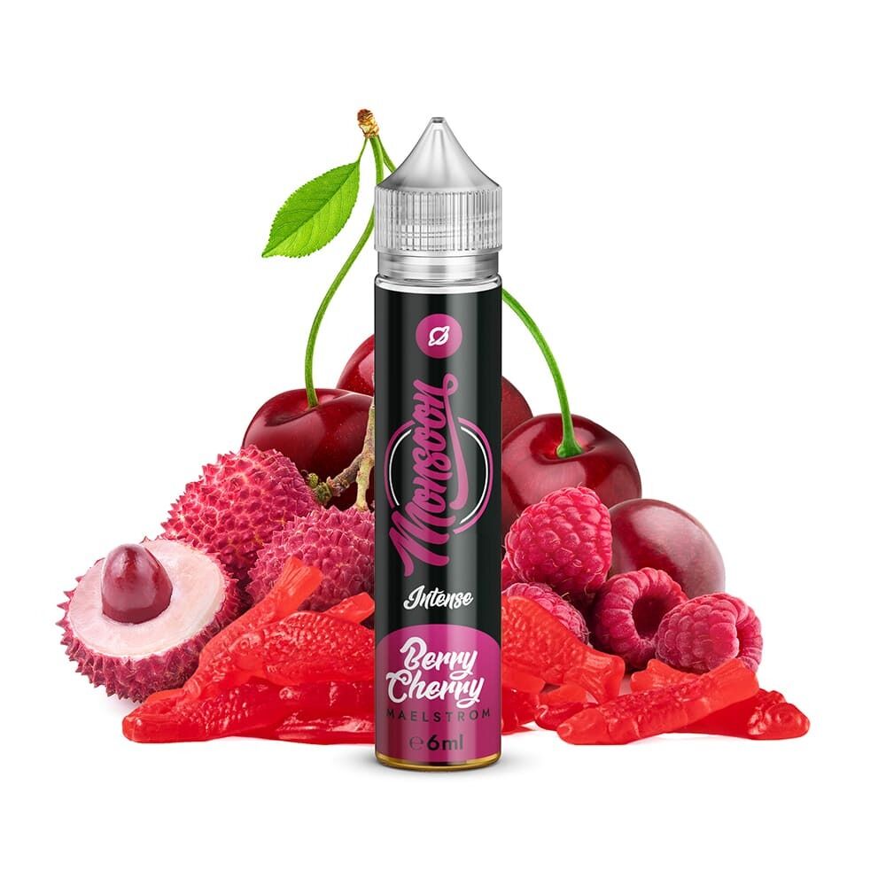 Aroma Berry Cherry Maelstrom von Monsoon Vape-Flasche mit Monsoon-Branding, umgeben von Kirschen, Himbeeren und Litschis vor weißem Hintergrund.