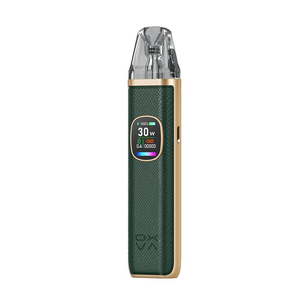 Oxva Xlim Pro 2 Pod Kit in Green Python mit digitalem Display zeigt 30W Leistung, verpackt in einer goldgerahmten, strukturierten, grünen Hülle.