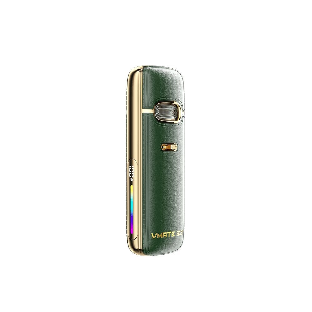 Voopoo Vmate E2 Pod Kit in Smaragdgrün mit goldenen Akzenten, seitliche Ansicht mit beleuchtetem Regler und sichtbarem Markennamen.