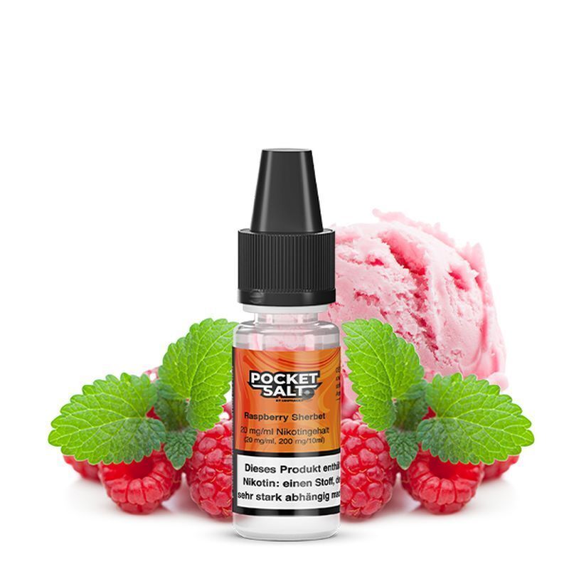 Liquid Raspberry Sherbet mit 20mg Nikotin von Pocket Salt Liquidflasche „Pocket Salt“ Raspberry Sherbet 20mg mit Himbeeren und rosa Sorbet im Hintergrund, umgeben von grünen Blättern.