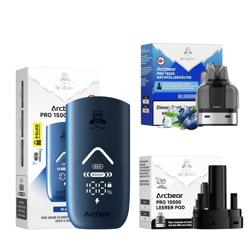 Arcbear Pro 15000 Set - Blueberry Ice 20mg Arcbear Pro 15000 Set in Blau, digitaler Bildschirm, zwei Pod-Pakete mit Blueberry-Motiv, leerer Pod, Verpackungen im Hintergrund.