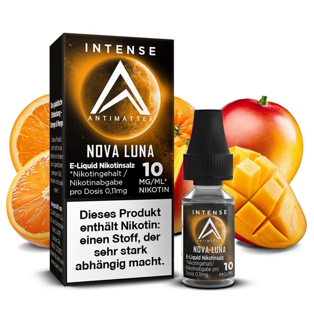 Liquid Nova Luna von Antimatter Intense Antimatter Intense Nikotinsalz Nova Luna, schwarze Flasche und Verpackung mit orange-goldenem Design, umgeben von Orange, Mango und Pfirsich.