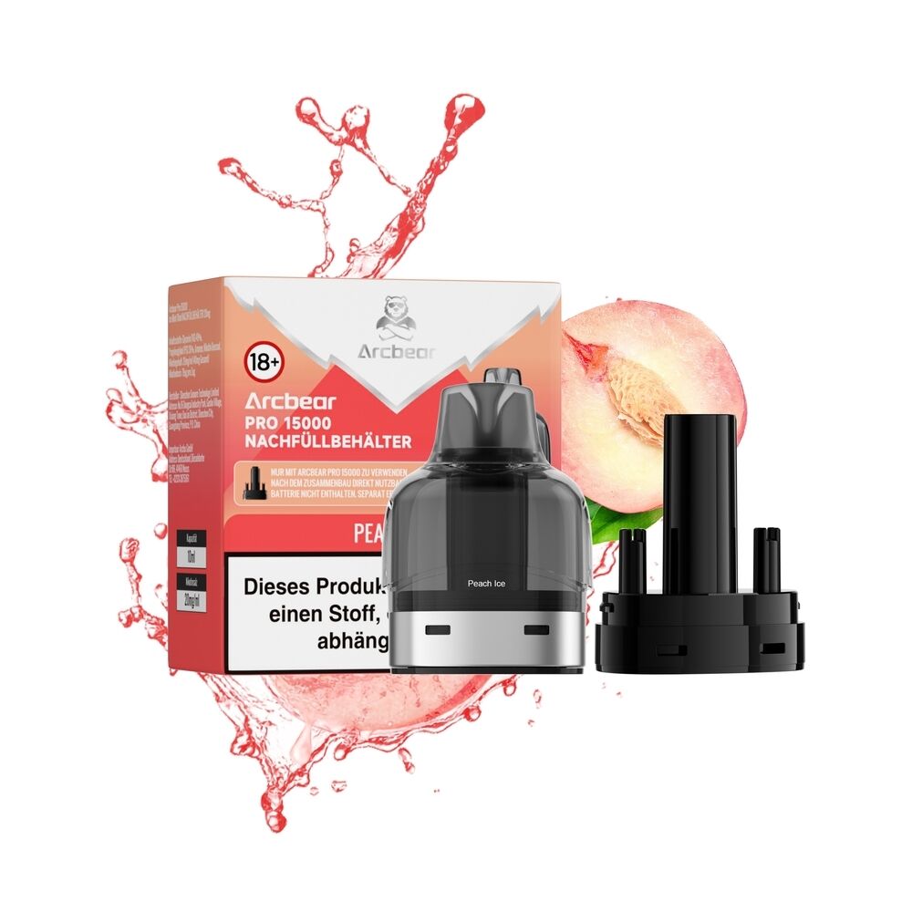 Arcbear Pro 15000 Pods - Peach Ice 20mg Arcbear Pro 15000 Nachfüllbehälter mit Peach Ice Aroma, in durchsichtiger Hülle vor Verpackung, umgeben von spritzender Flüssigkeit und Pfirsichhälfte