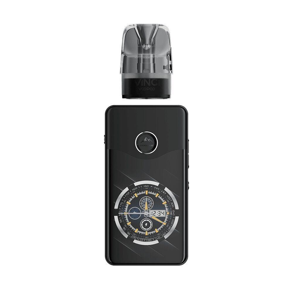 Voopoo Vinci E120 Pod Kit - Spray Black Voopoo Vinci E120 Pod Kit in Spray Black mit abnehmbarem transparentem Pod, digitalem Display und dekorativen Elementen auf der Vorderseite.