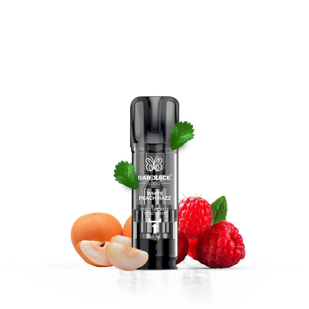 White Peach Razz 20mg - Bar Juice 5000 Pods Bar Juice 5000 Pod, Geschmacksrichtung White Peach Razz, umgeben von weißen Pfirsichstücken und roten Himbeeren.