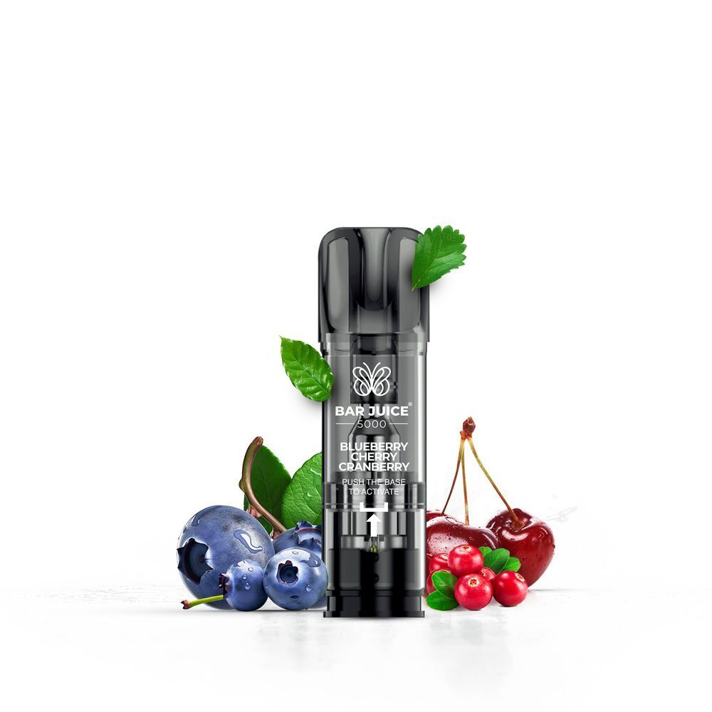 Blueberry Cherry Cranberry 20mg - Bar Juice 5000 Pods Bar Juice 5000 Pod mit der Geschmacksrichtung Blueberry Cherry Cranberry und 20mg, umgeben von Blaubeeren, Kirschen und Cranberries