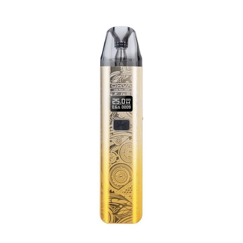 Goldenes Oxva Xlim V2 Pod Kit mit transparentem Mundstück, LCD-Display mit 25,6W Anzeige, schwarzem Knopf und dekorativem Muster.