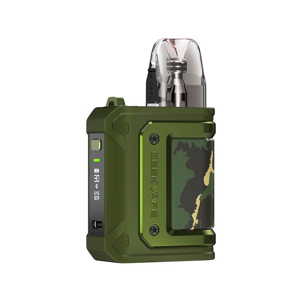 Geekvape Aegis HQ Pod Kit in der Farbe Green Geekvape Aegis HQ Pod Kit in Grün mit camouflagemusterndem Griff, LED-Anzeige und durchsichtigem Mundstück auf der Oberseite