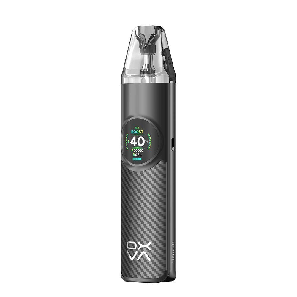Oxva NeXLIM Pod Kit Oxva NeXLIM Pod Kit in schwarz mit Karbonoptik, einem runden Display mit der Anzeige "BOOST 40W", darunter das Logo "Oxva".