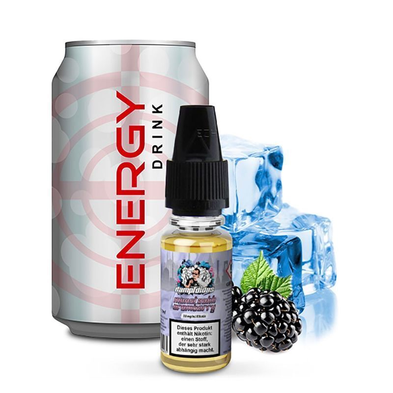 Liquid Monstaahh Bromberry mit 10mg Nikotin von Dampfdidas Dampfdidas Nikotinsalz Monstaahh Bromberry 10mg Flasche neben einer Energy-Drink-Dose, Eiswürfeln und einer Brombeere