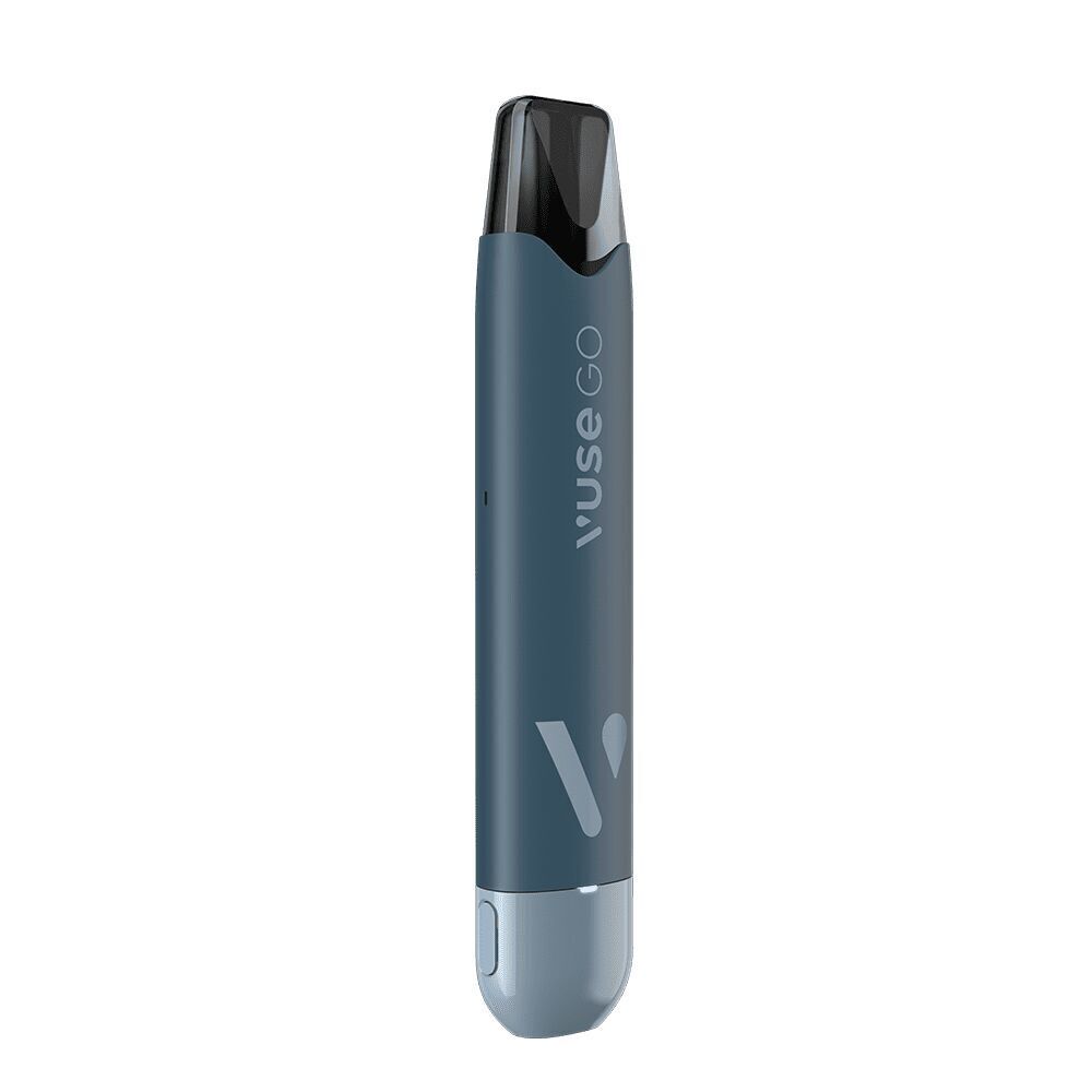 Vuse Go Reload Akku Pen - black, schlankes Design, graue Ober- und Unterseite, Markenschriftzug "Vuse Go" vertikal auf der Seite